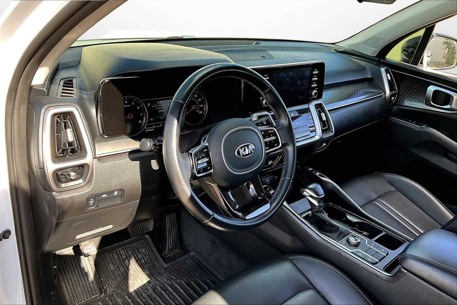 Thumbnail: 2021 Kia Sorento - 12