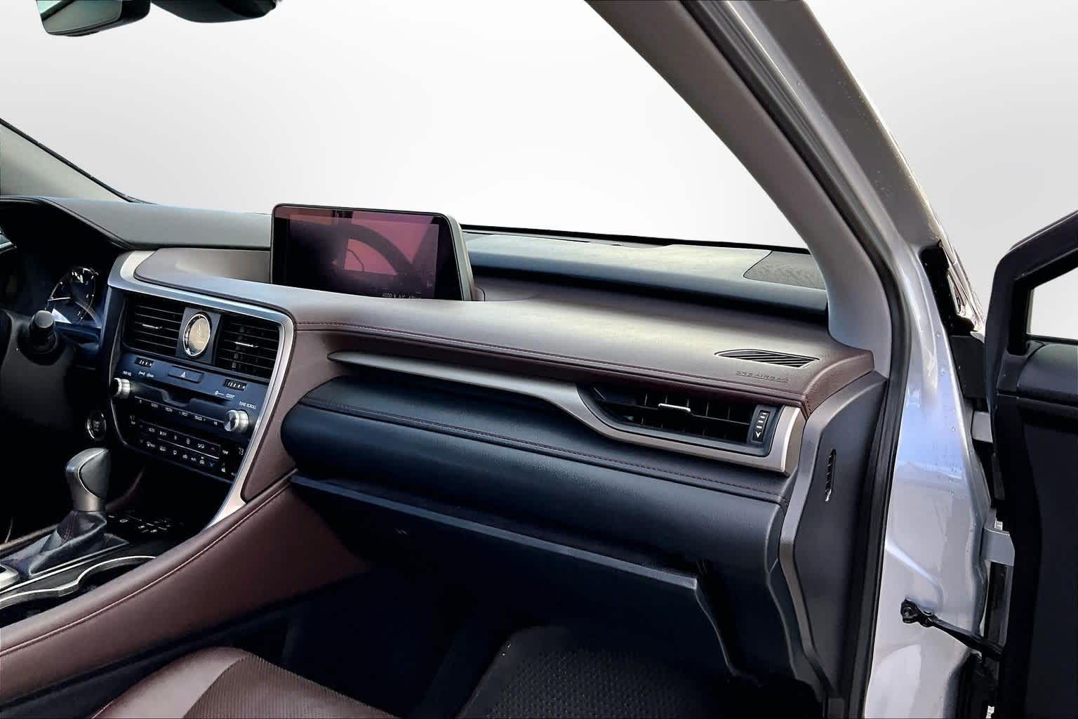 Thumbnail: 2017 Lexus RX - 16