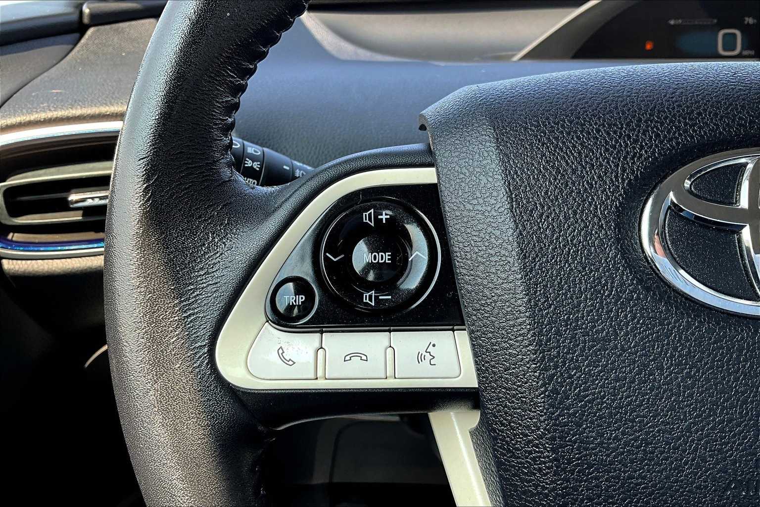 Thumbnail: 2017 Toyota Prius - 19