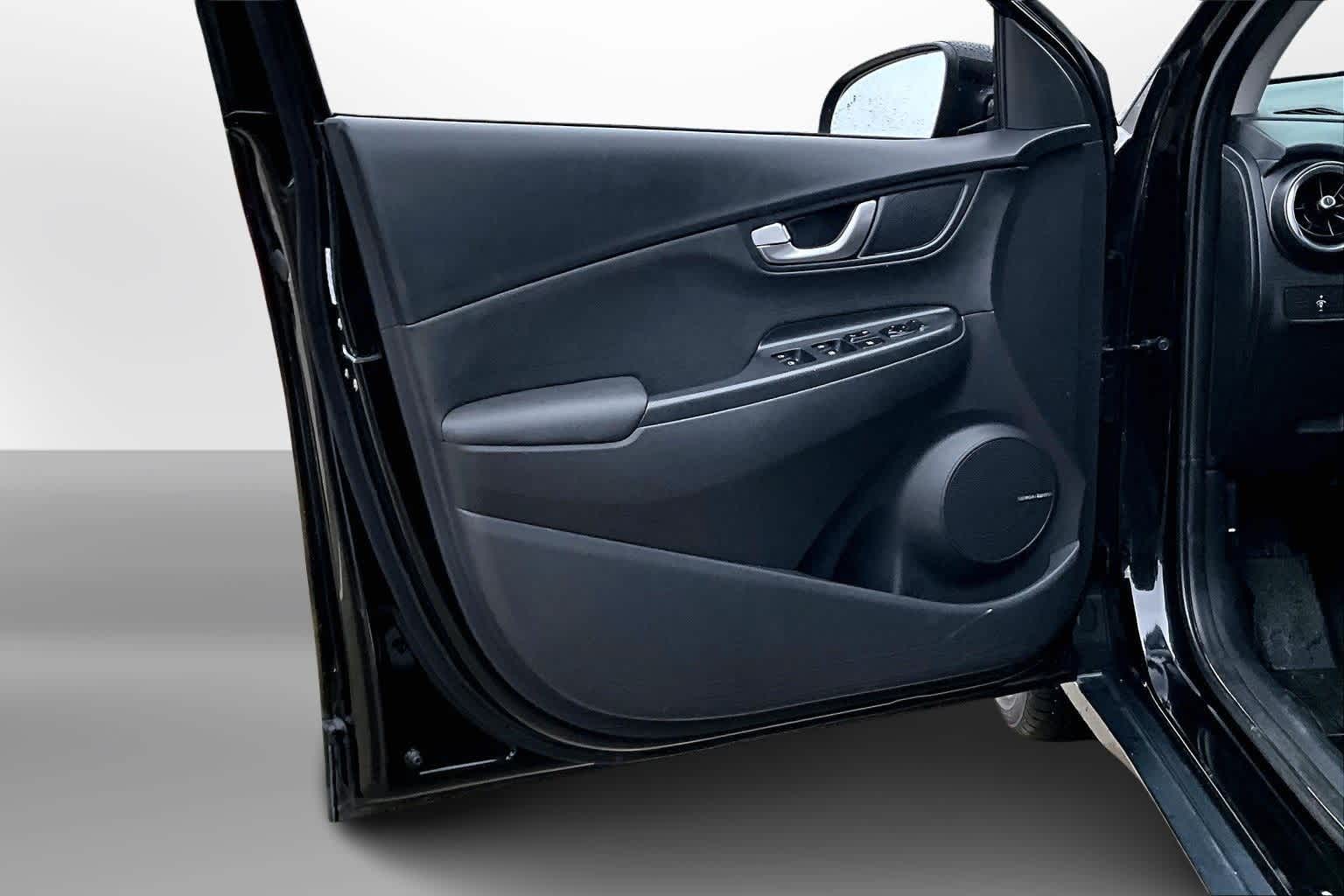 Thumbnail: 2023 Hyundai Kona - 17