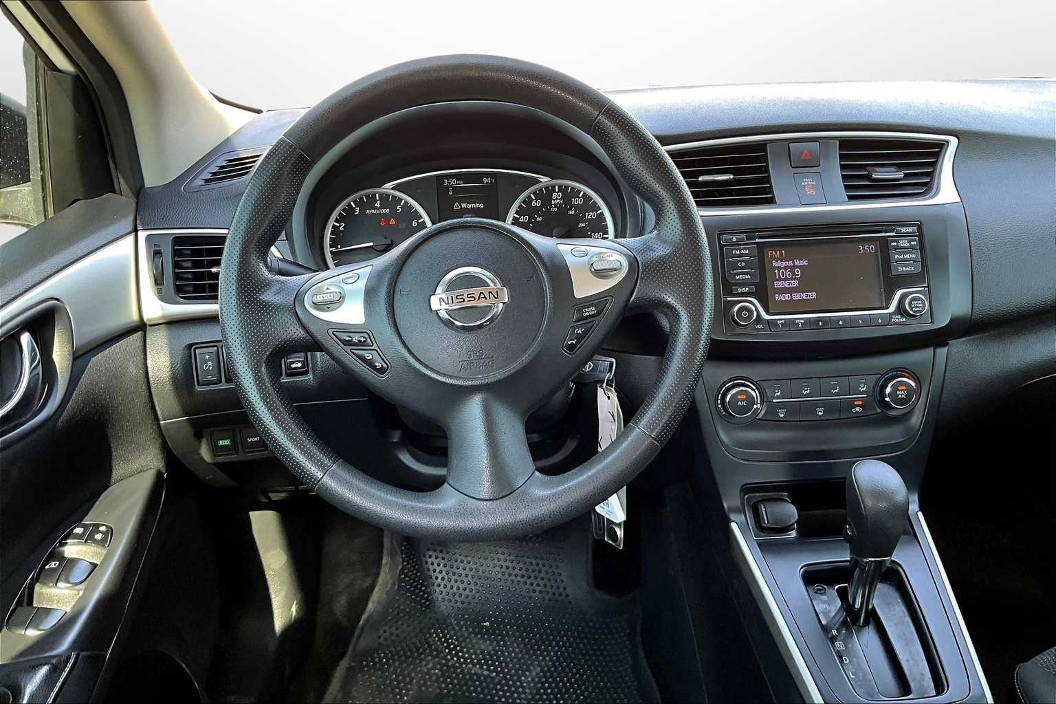 Thumbnail: 2018 Nissan Sentra - 5
