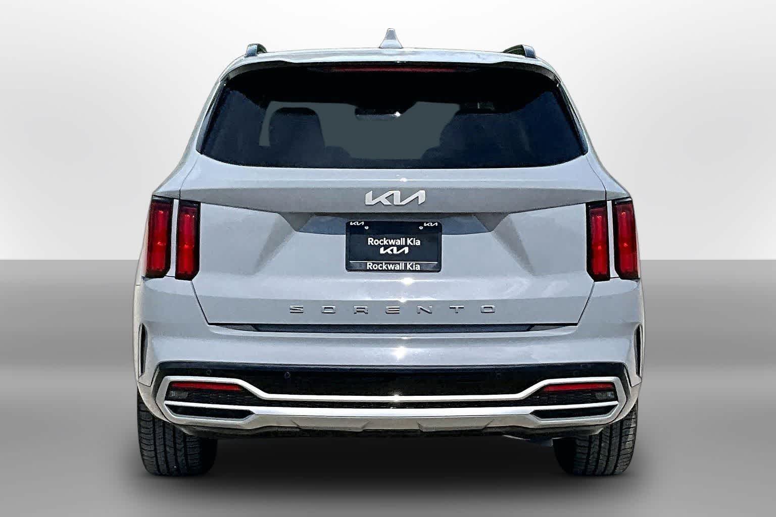 Thumbnail: 2022 Kia Sorento - 4