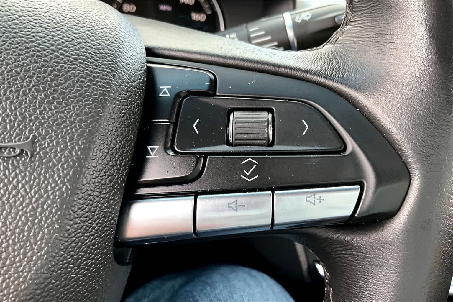 Thumbnail: 2023 Cadillac CT4 - 18