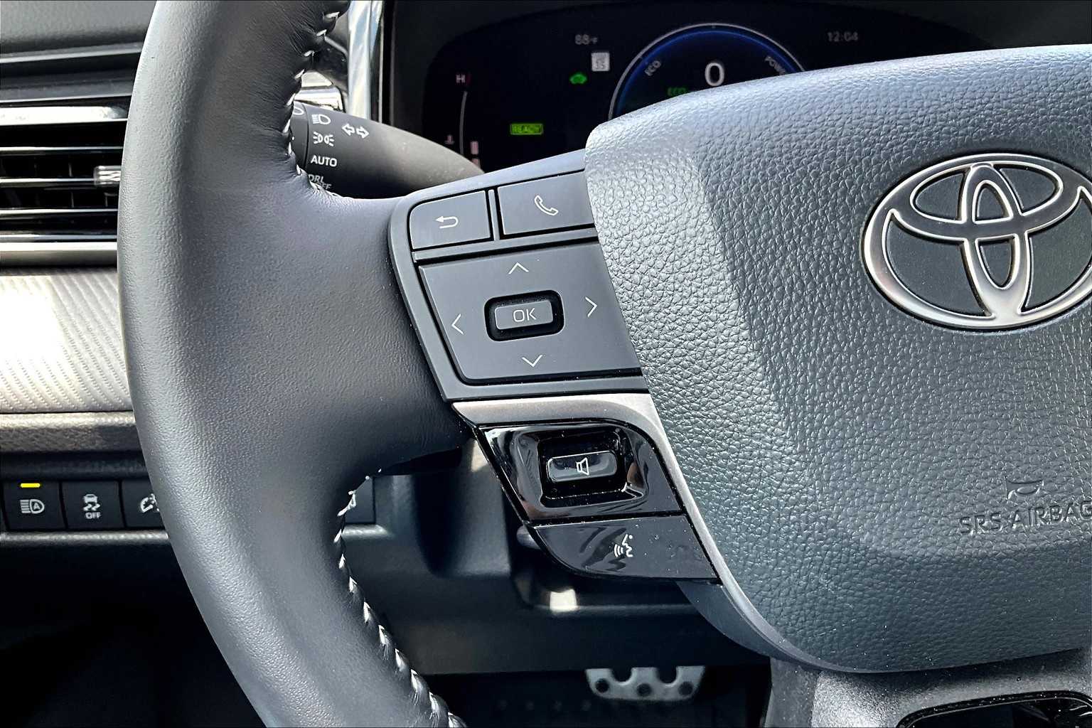 Thumbnail: 2025 Toyota Camry - 19