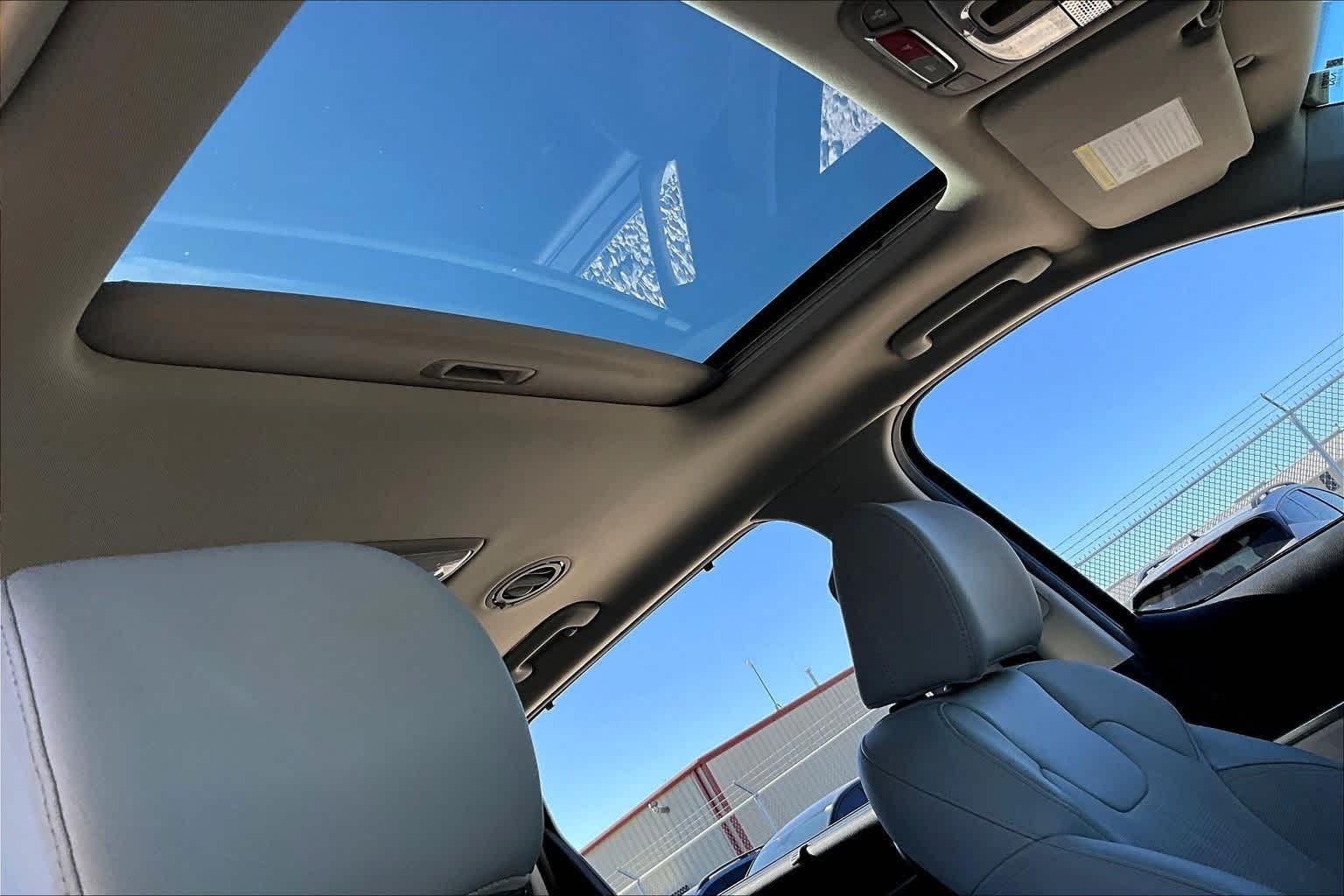 Thumbnail: 2024 Kia Telluride - 16