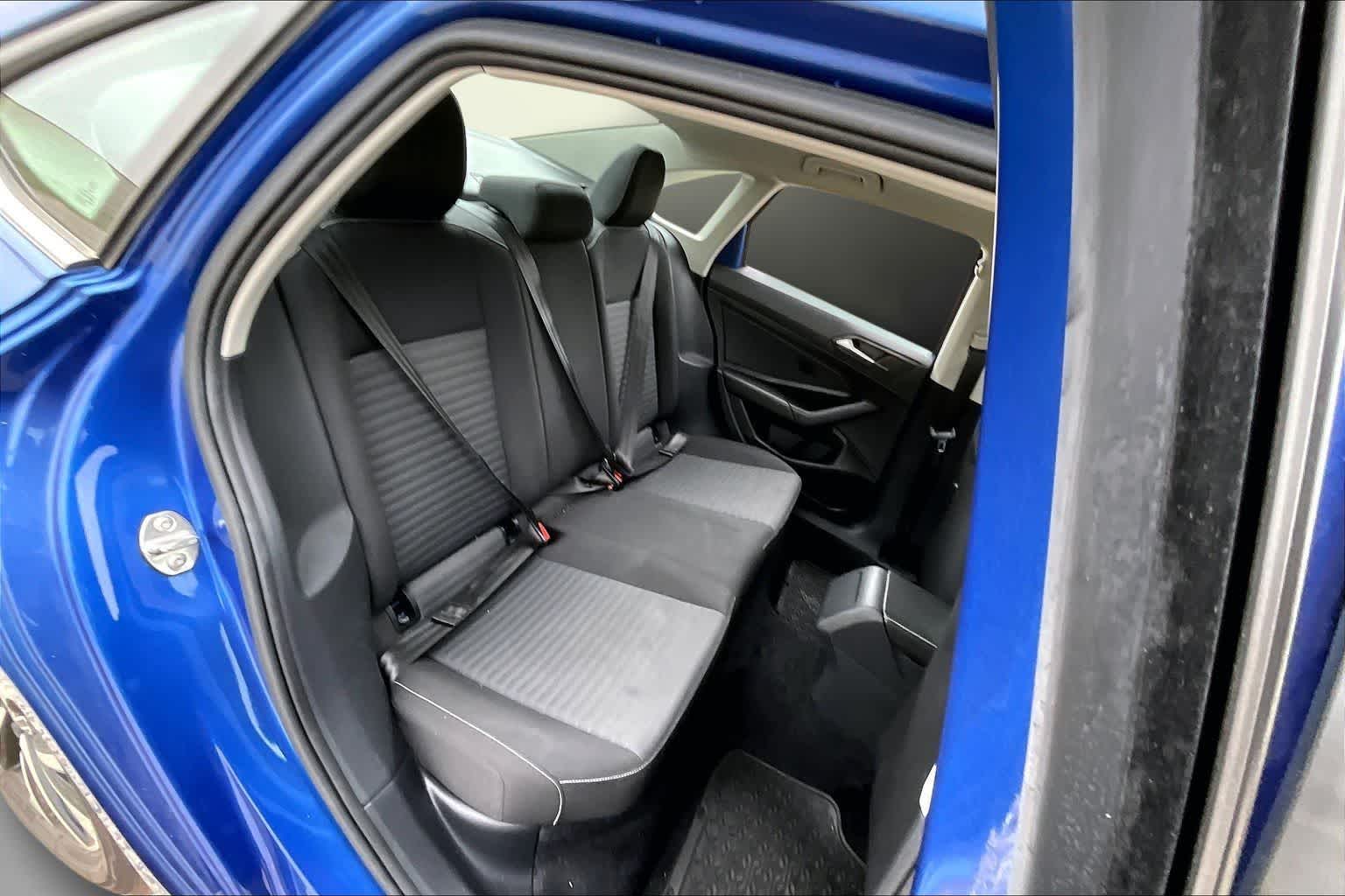 Thumbnail: 2022 Volkswagen Jetta - 25