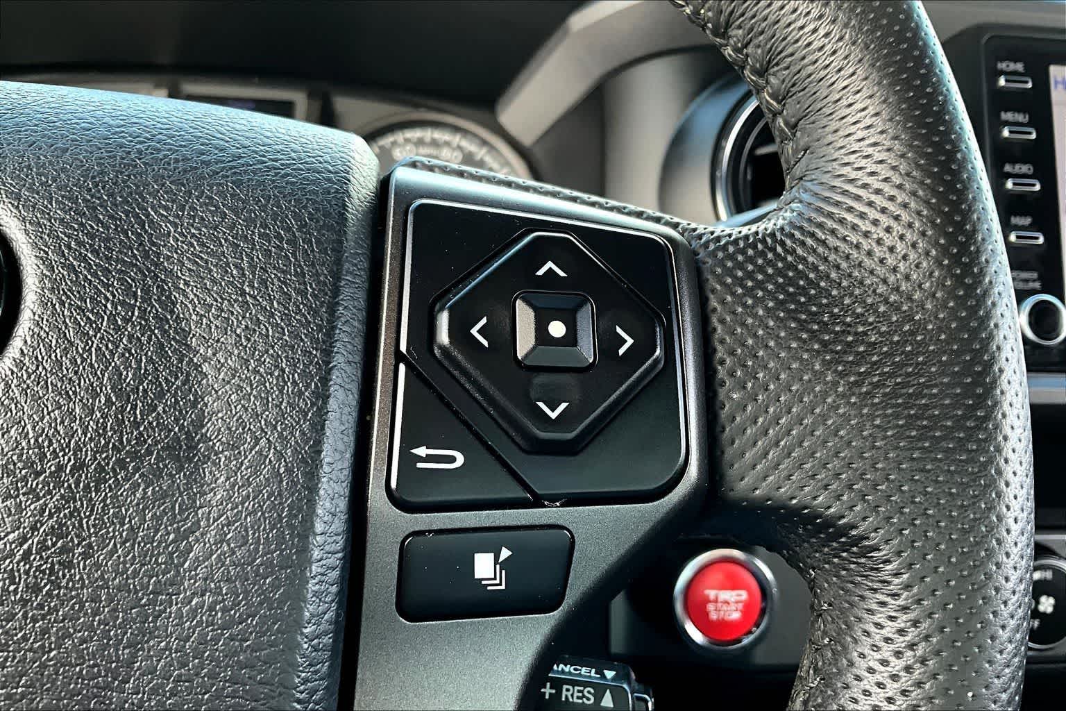 Thumbnail: 2020 Toyota Tacoma - 18