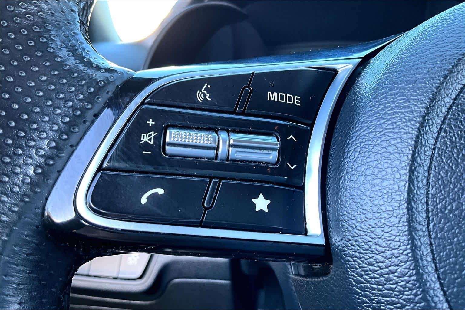 Thumbnail: 2022 Kia Forte - 15