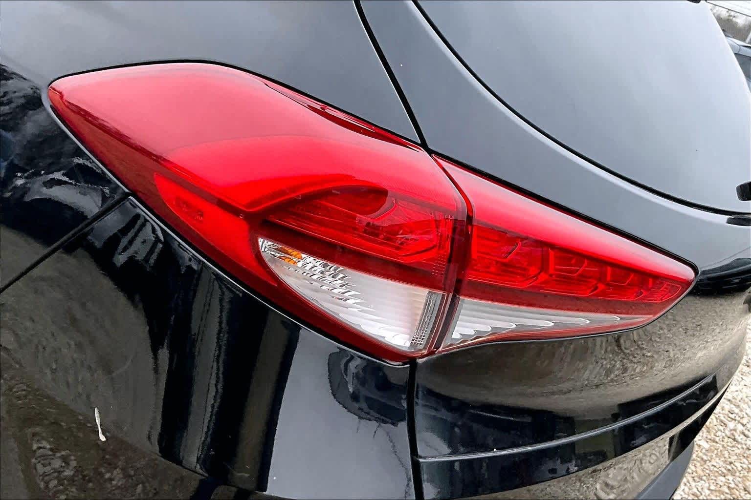 Thumbnail: 2016 Hyundai Tucson - 29