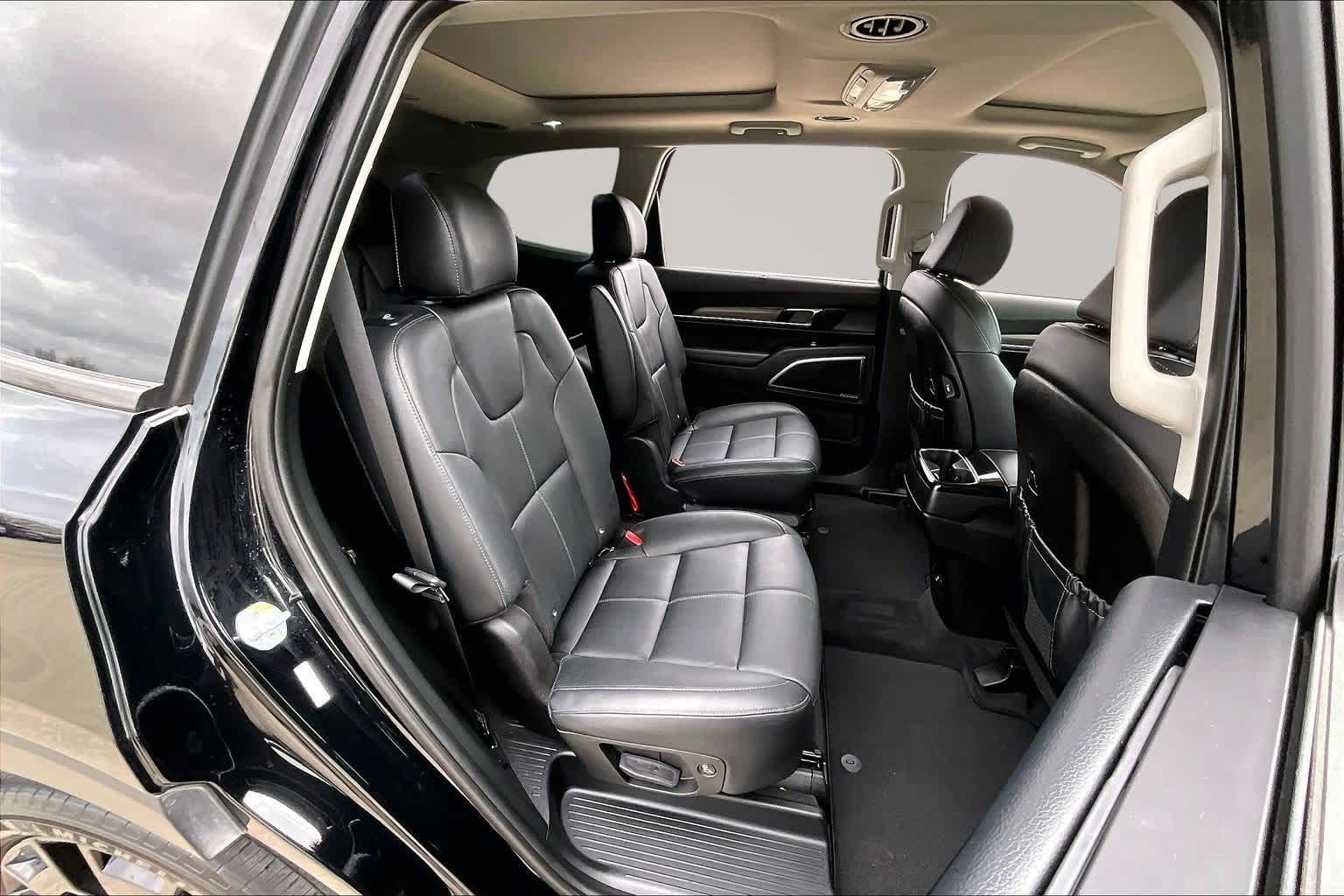 Thumbnail: 2022 Kia Telluride - 26