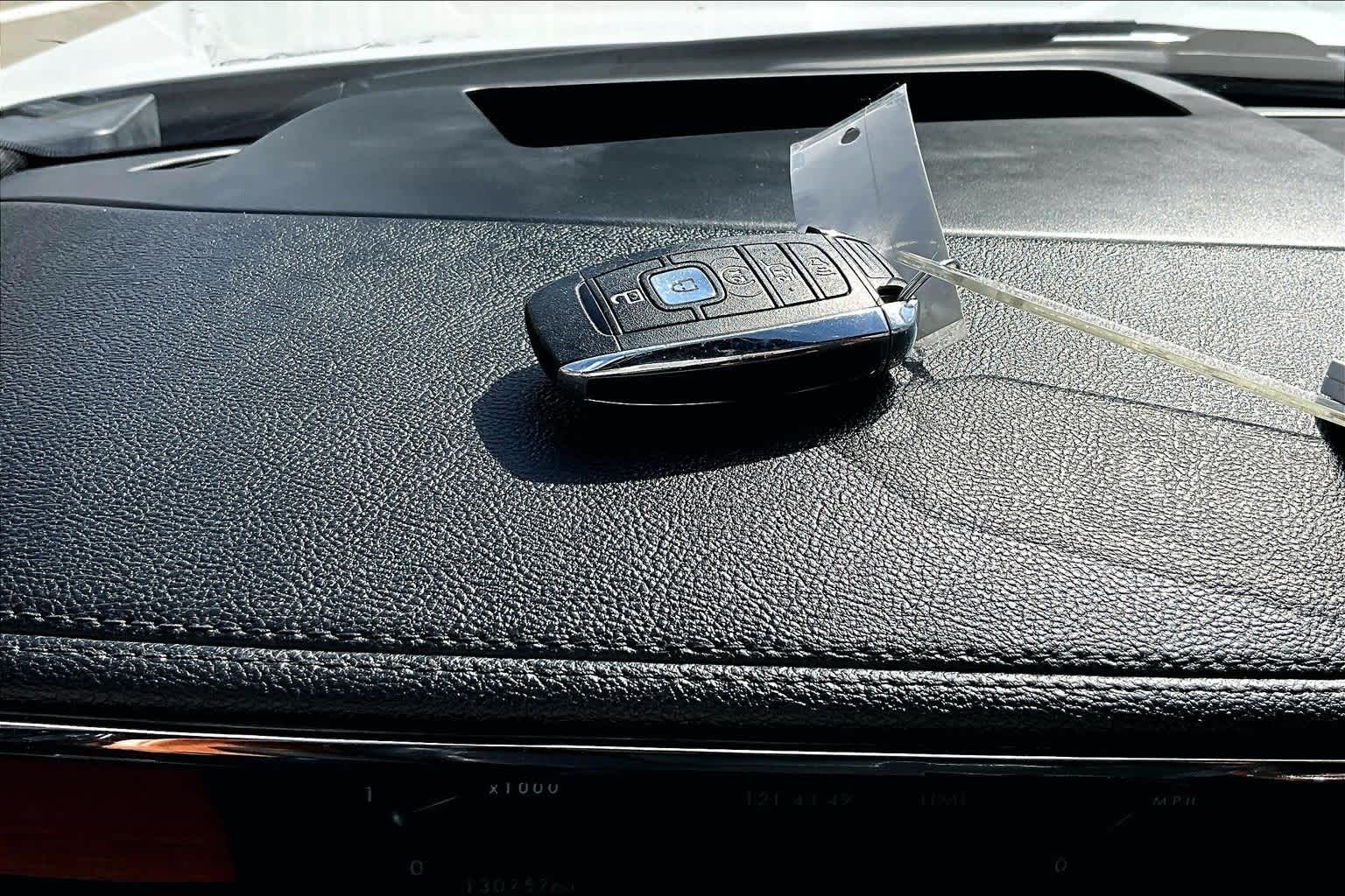 Thumbnail: 2018 Lincoln Navigator - 9