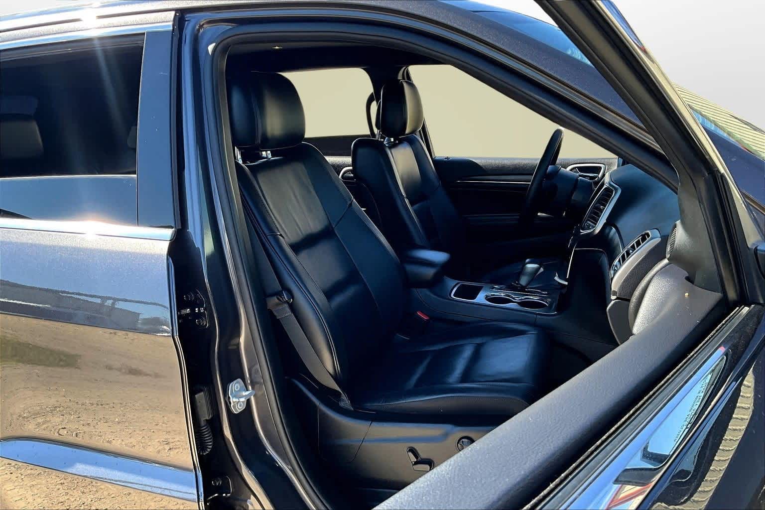 Thumbnail: 2018 Jeep Grand Cherokee - 7