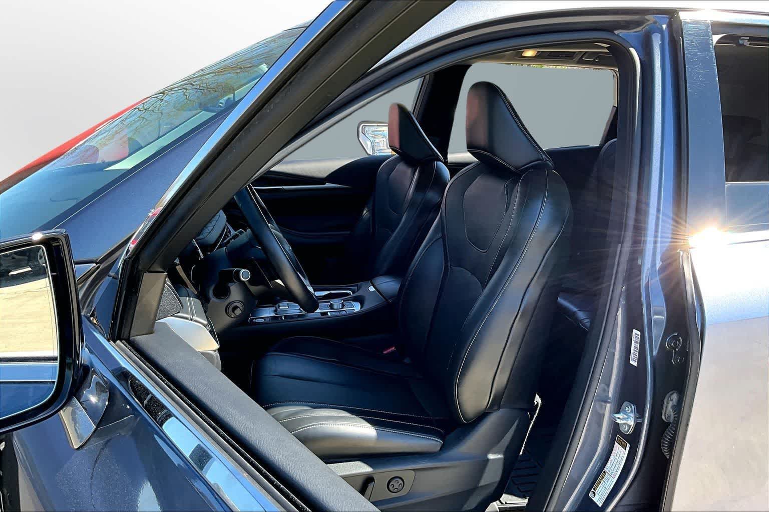 Thumbnail: 2022 INFINITI QX60 - 21