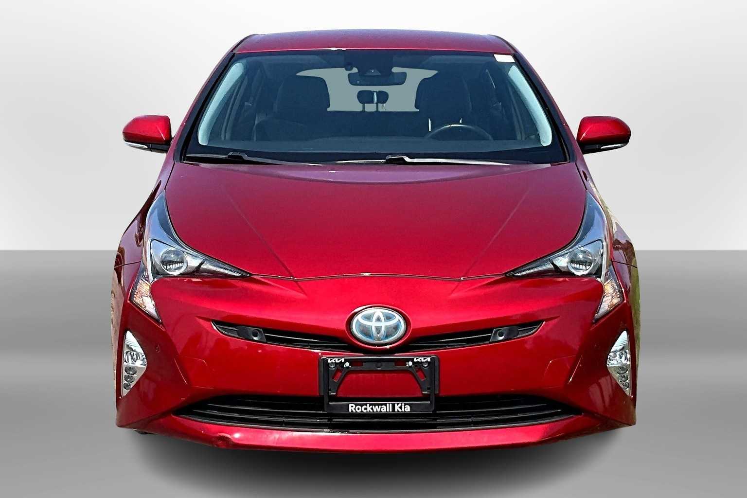 Thumbnail: 2017 Toyota Prius - 3