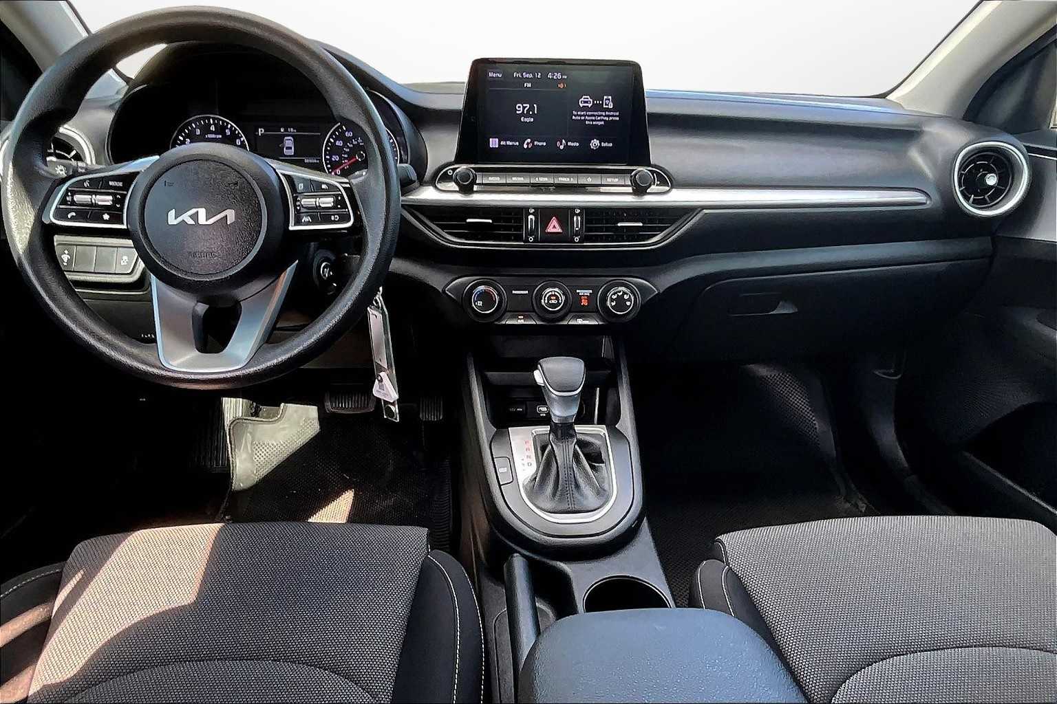 Thumbnail: 2023 Kia Forte - 14