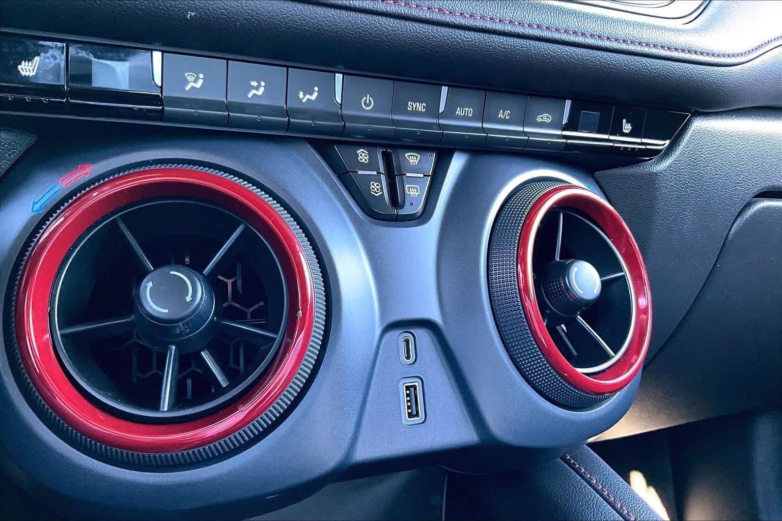 Thumbnail: 2022 Chevrolet Blazer - 23