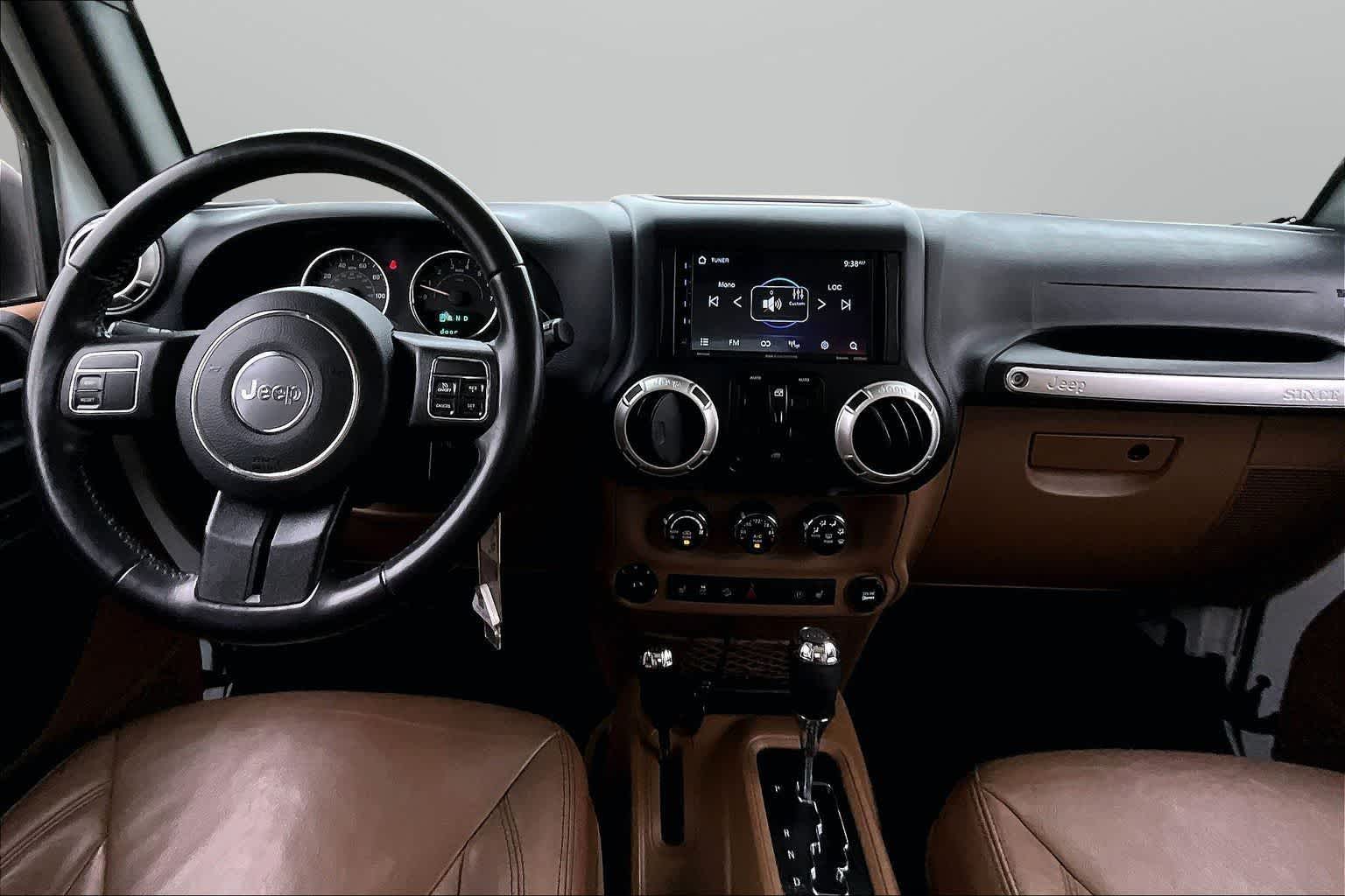 Thumbnail: 2018 Jeep Wrangler - 14