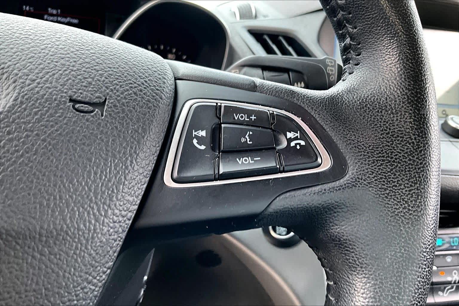 Thumbnail: 2019 Ford Escape - 20