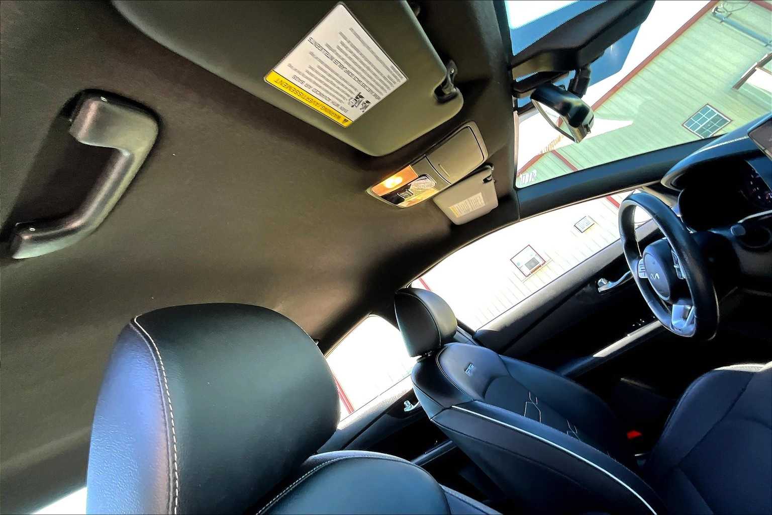 Thumbnail: 2022 Kia Forte - 16