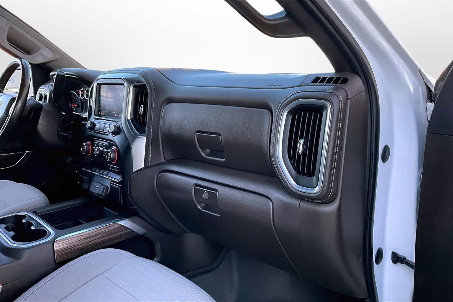 Thumbnail: 2021 Chevrolet Silverado 1500 - 15