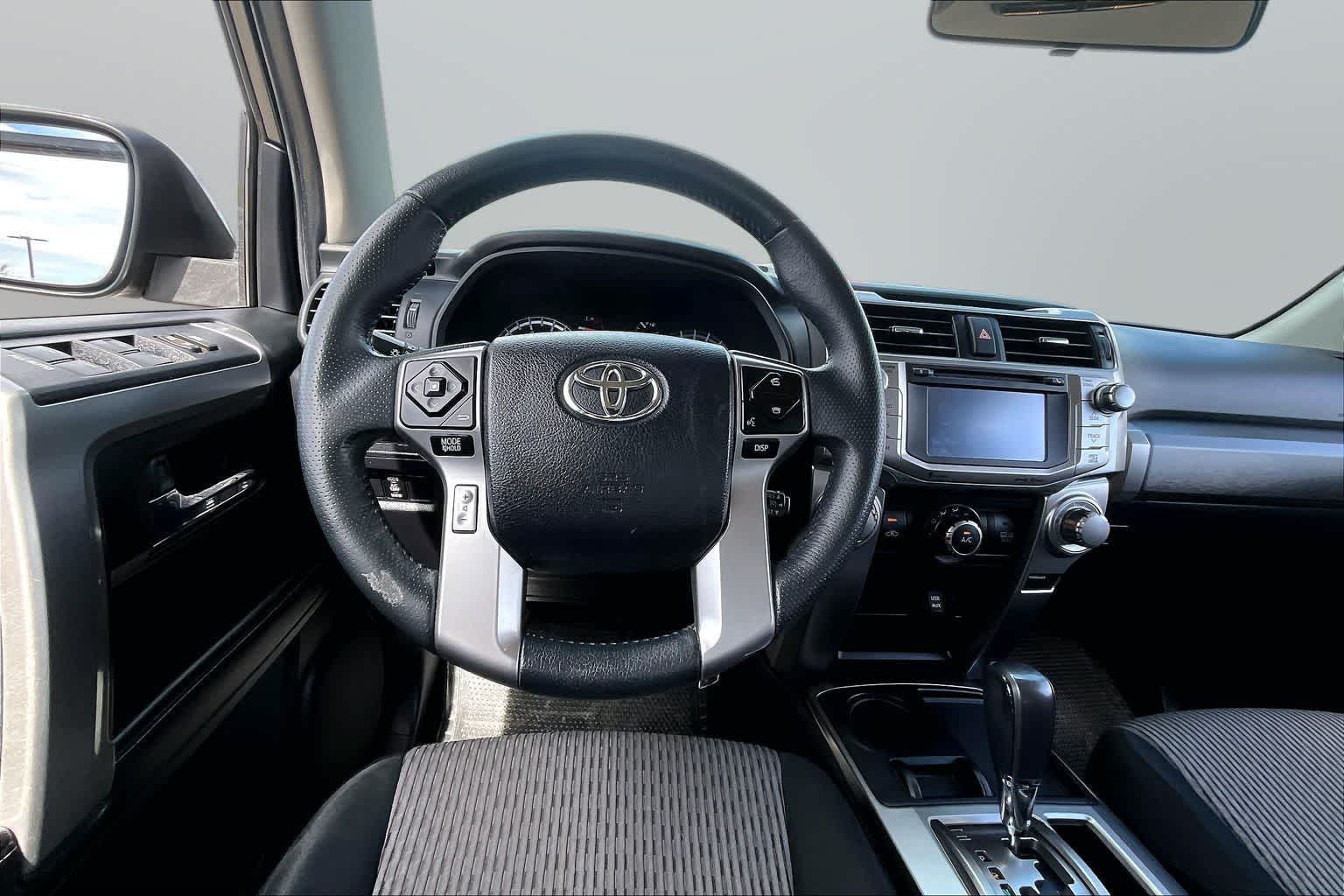 Thumbnail: 2016 Toyota 4Runner - 5