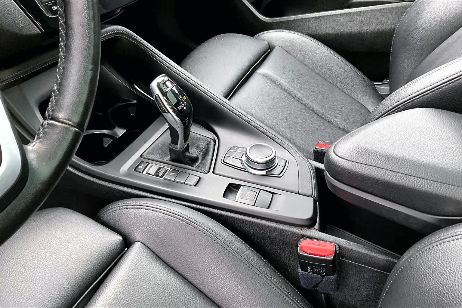 Thumbnail: 2022 BMW X2 - 13