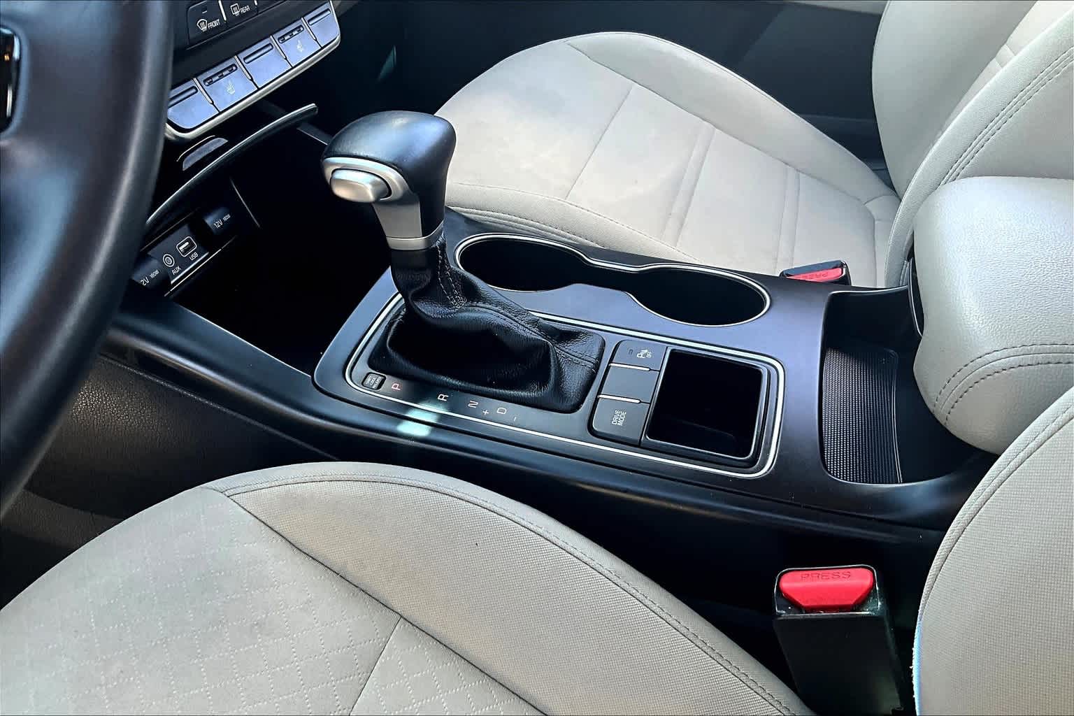 Thumbnail: 2020 Kia Sorento - 14