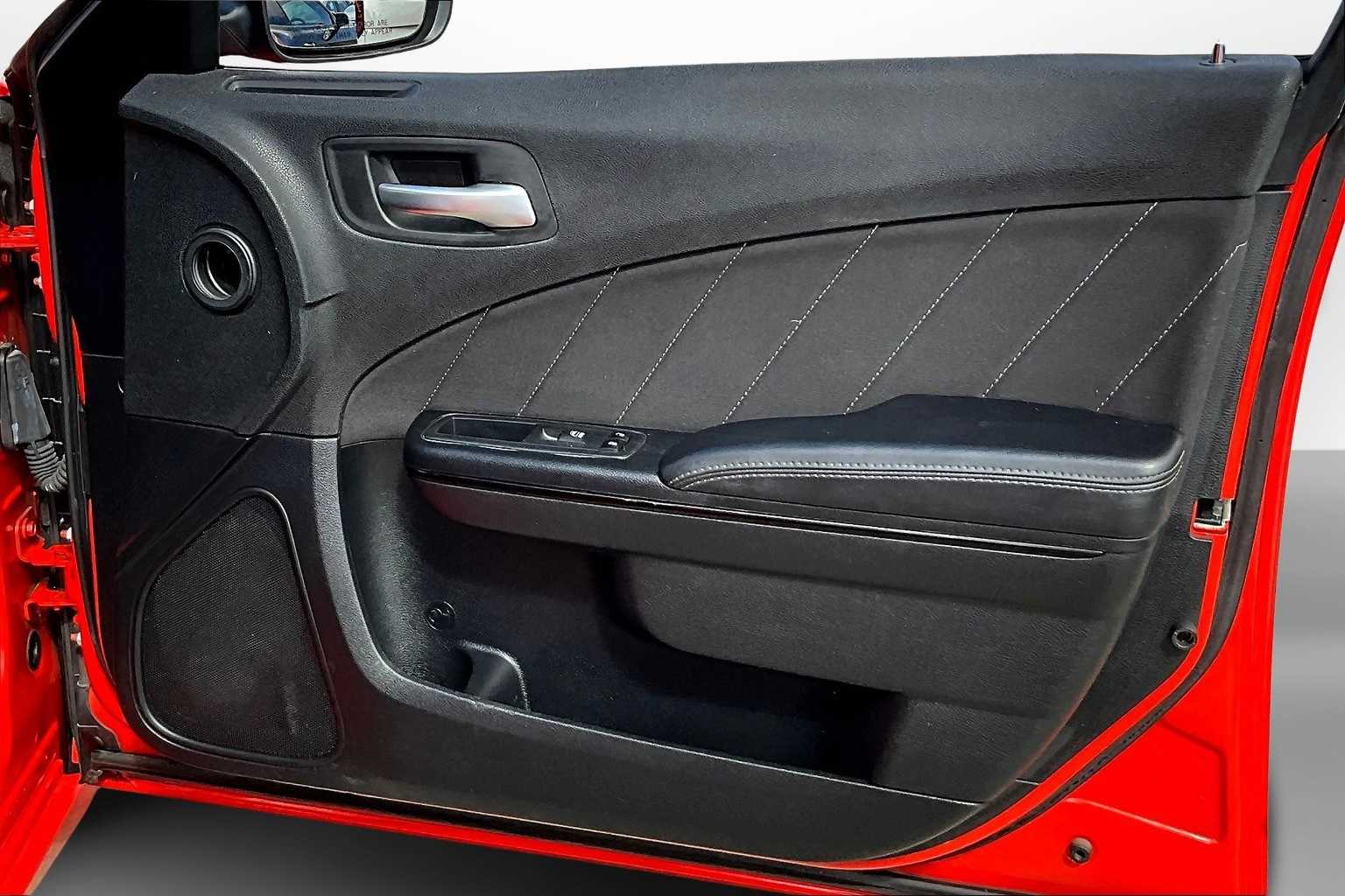 2020 Dodge Charger SXT 18
