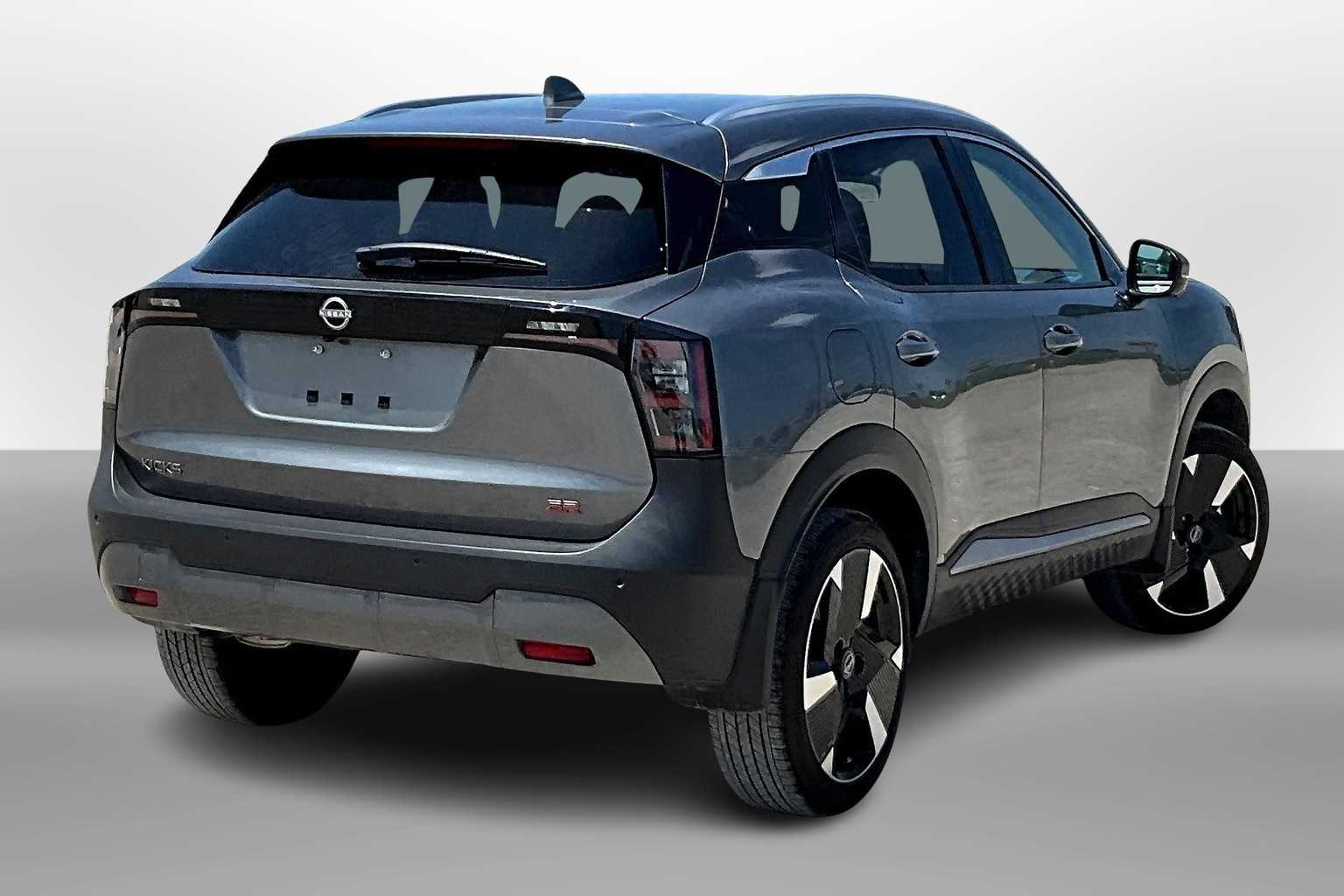 Thumbnail: 2025 Nissan Kicks - 2