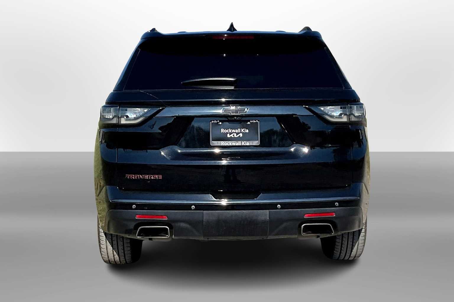 2018 Chevrolet Traverse Premier photo 3