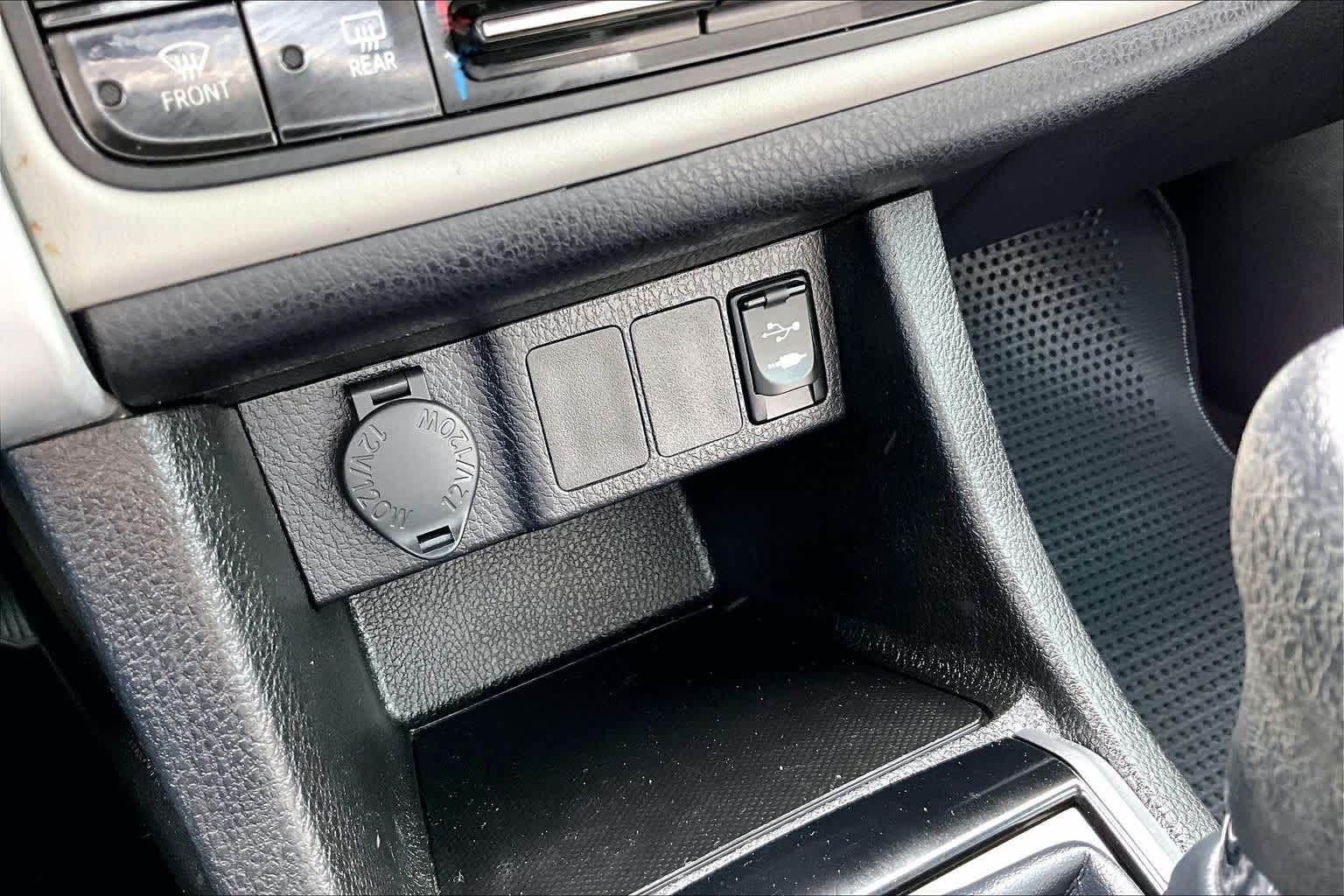 Thumbnail: 2018 Toyota Corolla - 23