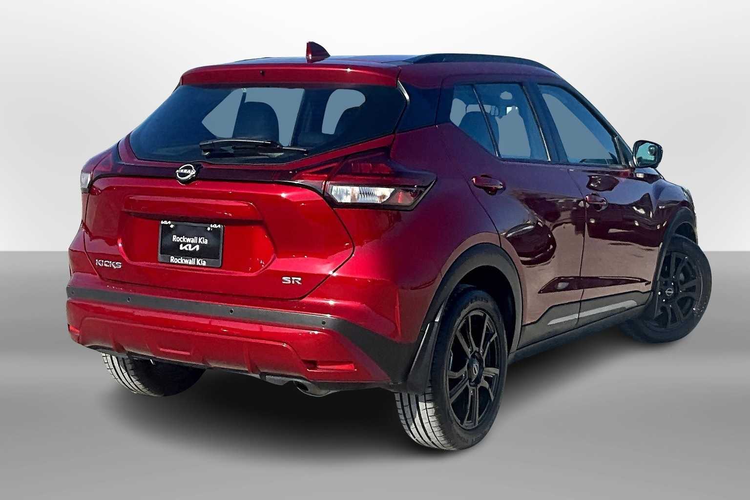Thumbnail: 2023 Nissan Kicks - 2
