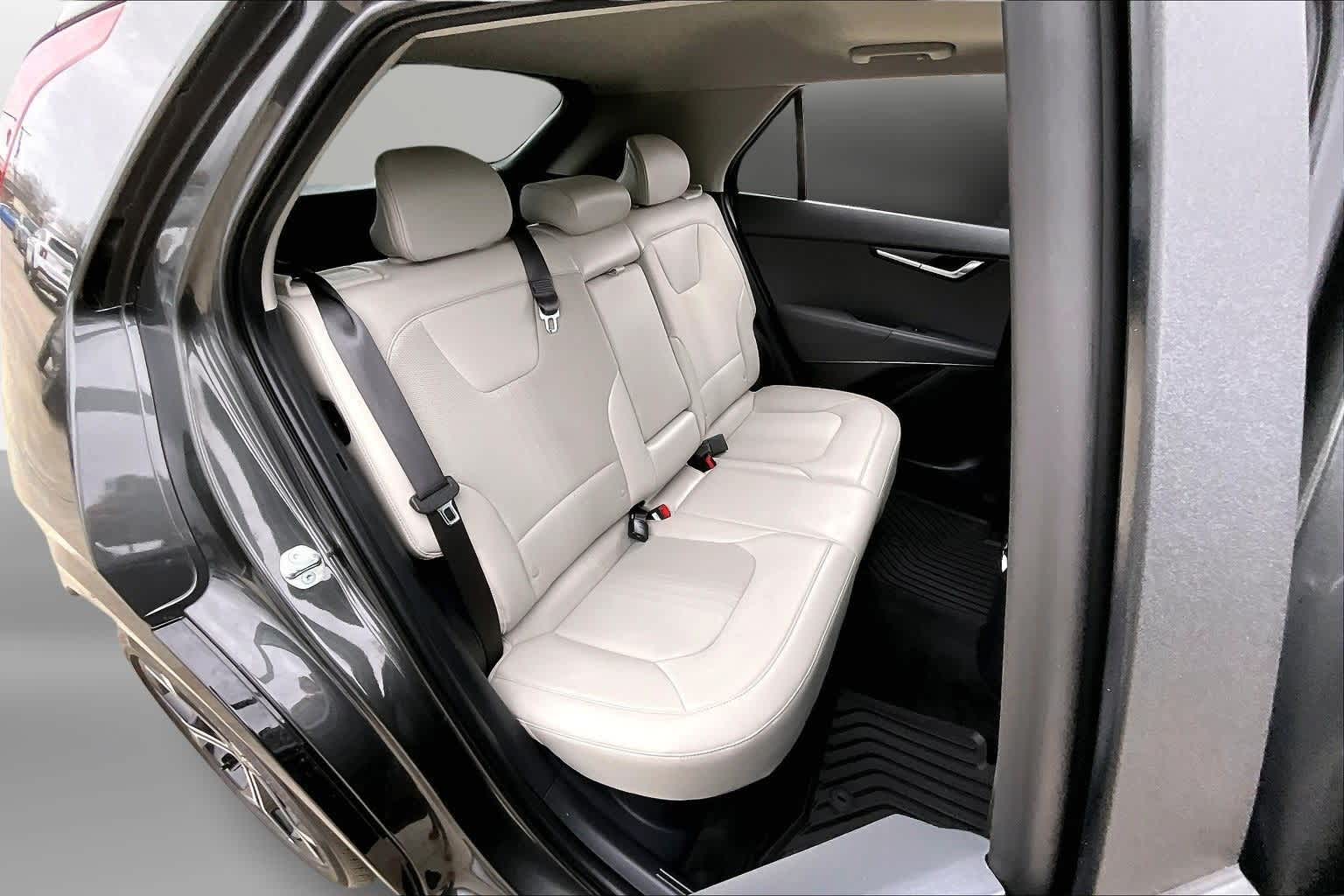 Thumbnail: 2025 Kia Niro - 26