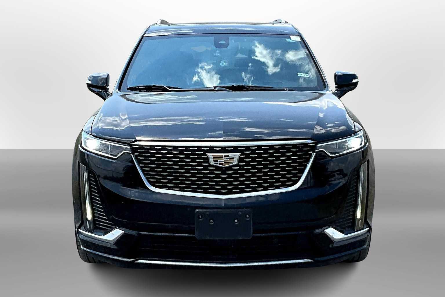 Thumbnail: 2021 Cadillac XT6 - 3