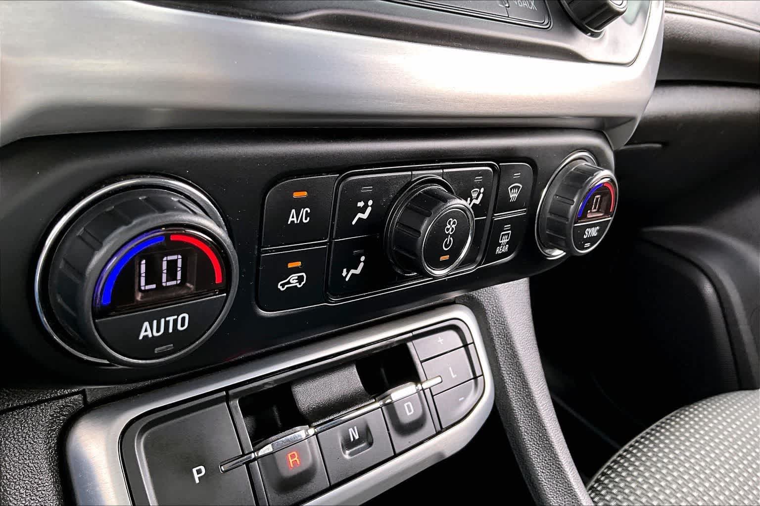 Thumbnail: 2021 GMC Acadia - 23
