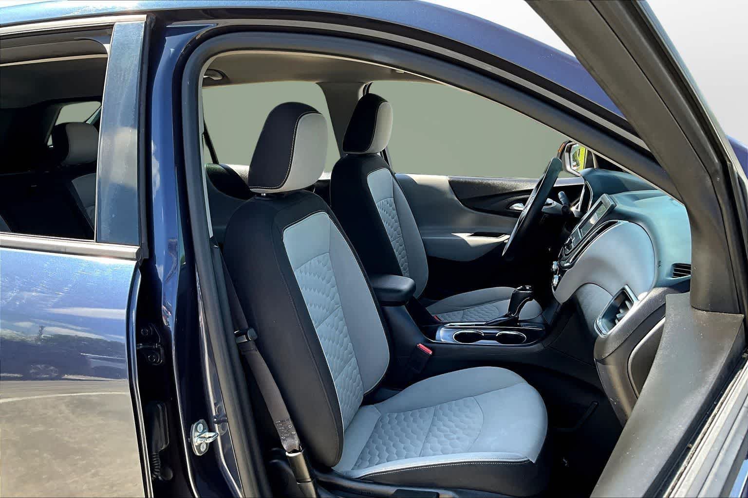 Thumbnail: 2018 Chevrolet Equinox - 7