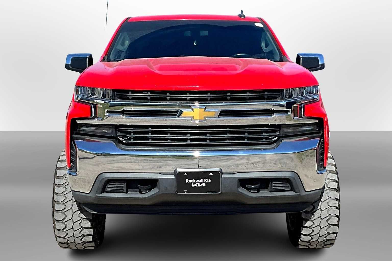 Thumbnail: 2020 Chevrolet Silverado 1500 - 3
