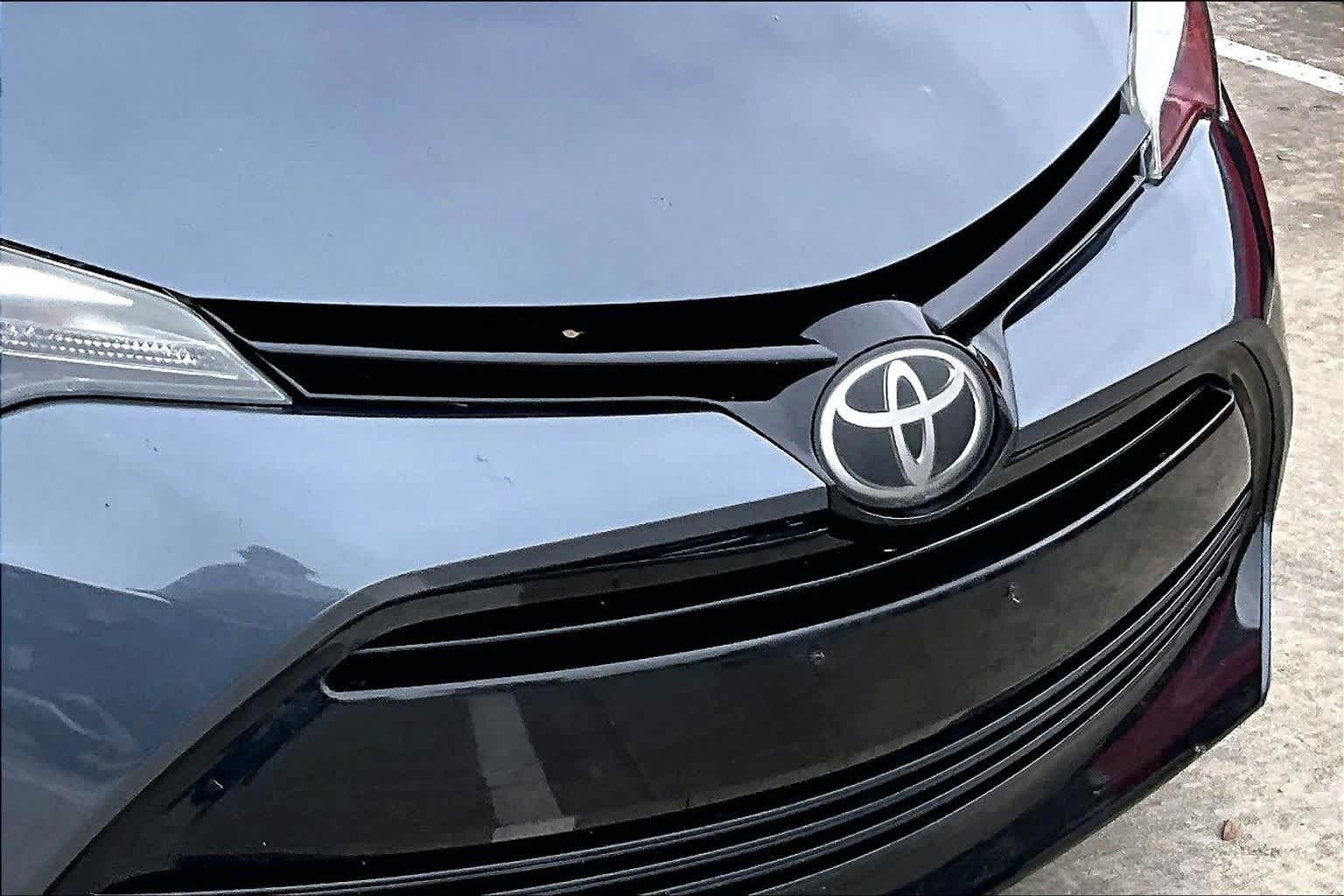 Thumbnail: 2018 Toyota Corolla - 29