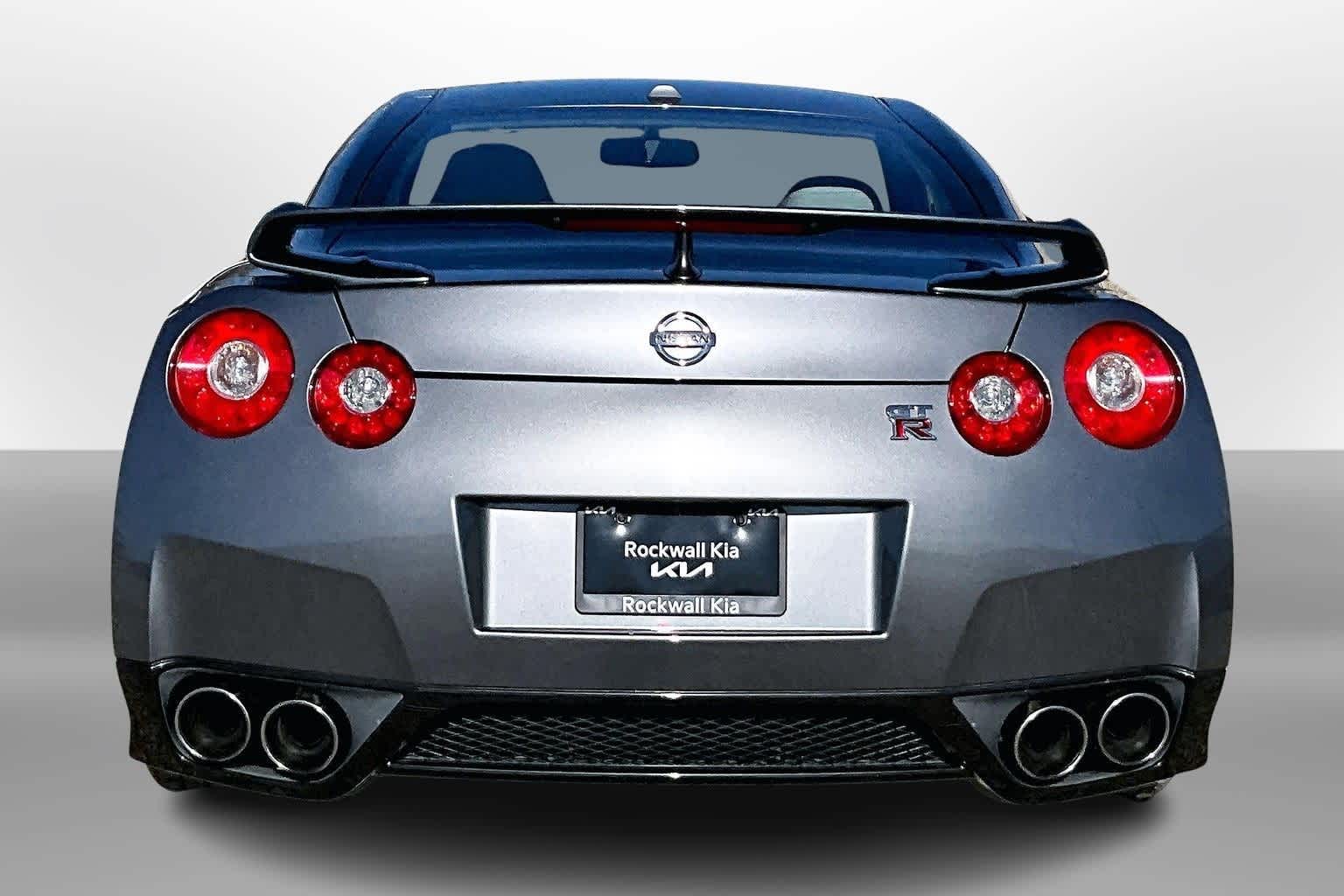 Thumbnail: 2010 Nissan GT-R - 4