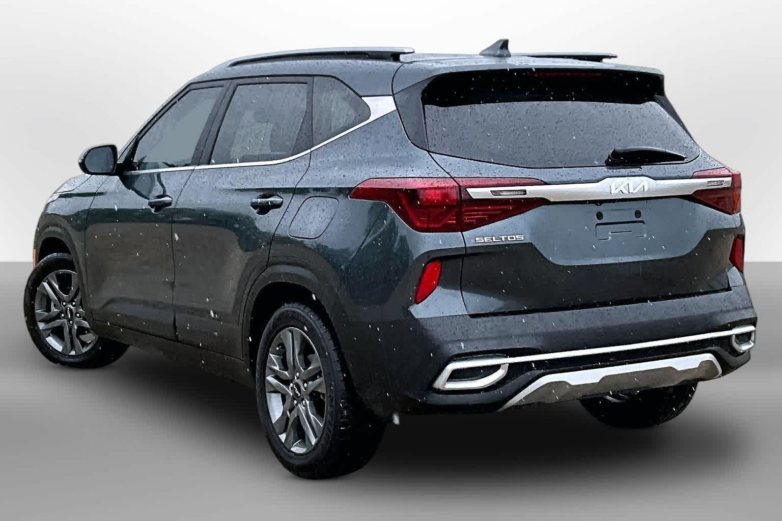 Thumbnail: 2023 Kia Seltos - 11