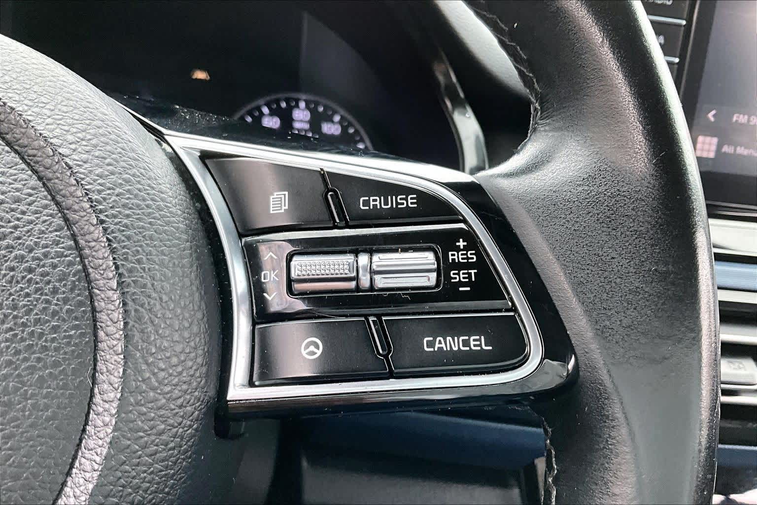 Thumbnail: 2023 Kia Seltos - 20