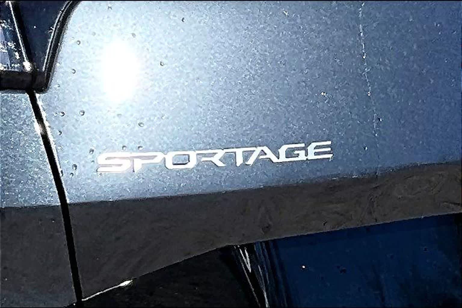 Thumbnail: 2023 Kia Sportage - 32