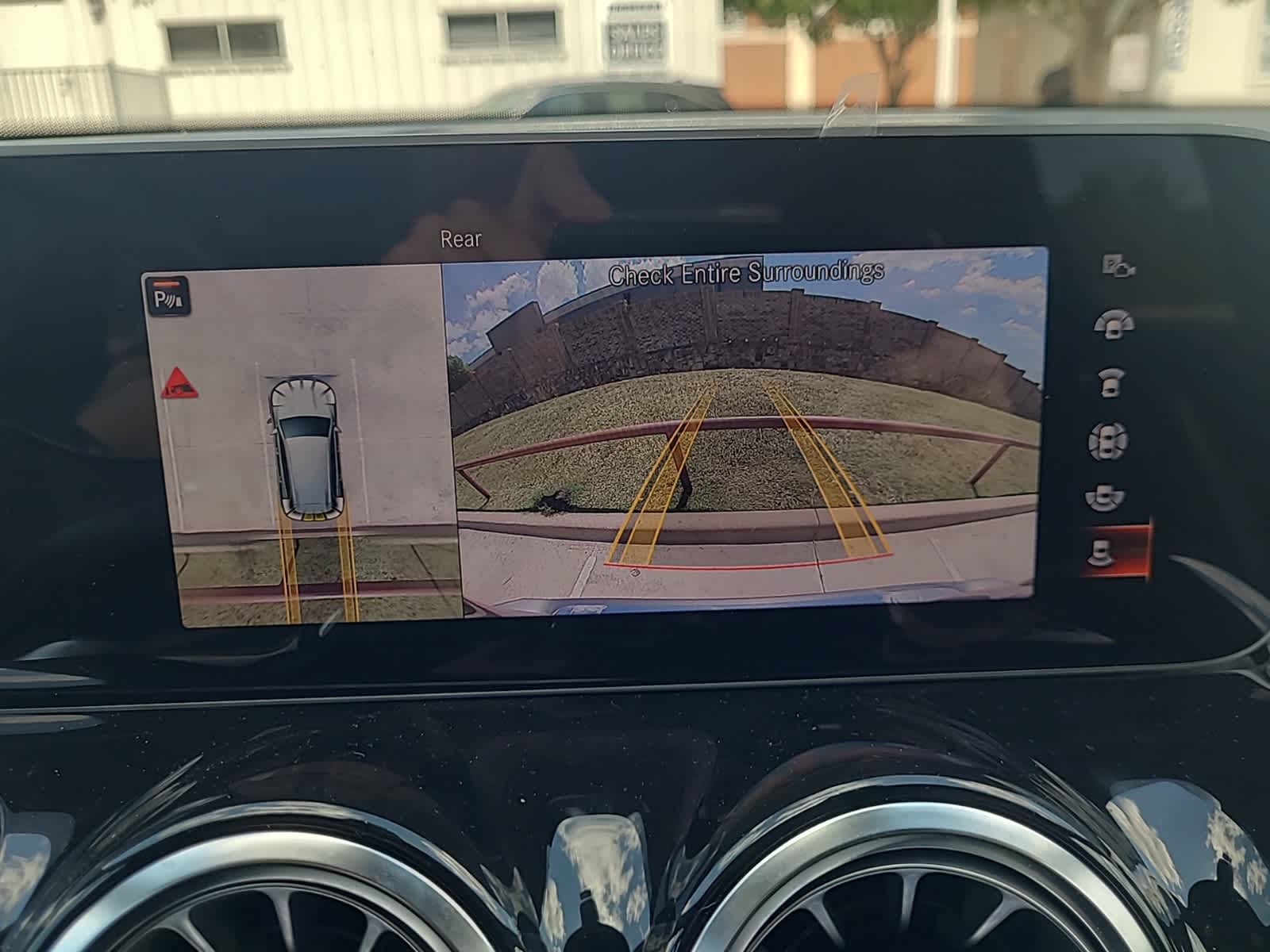 2021 Mercedes-Benz GLB 250 14
