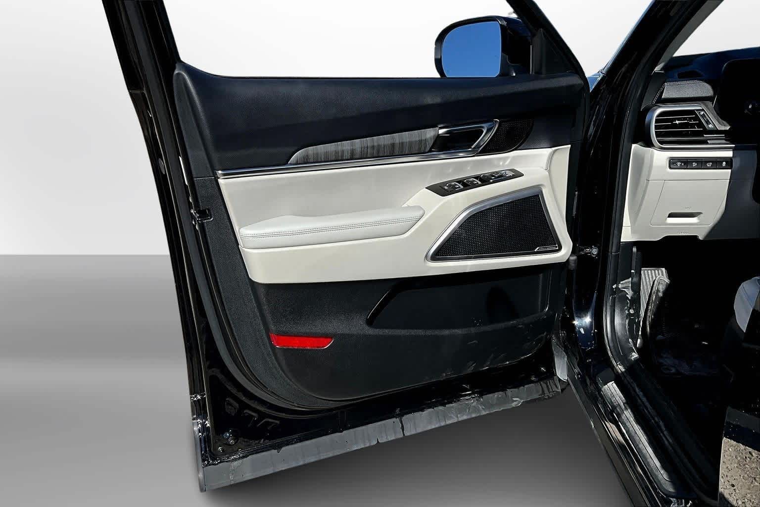 Thumbnail: 2024 Kia Telluride - 17