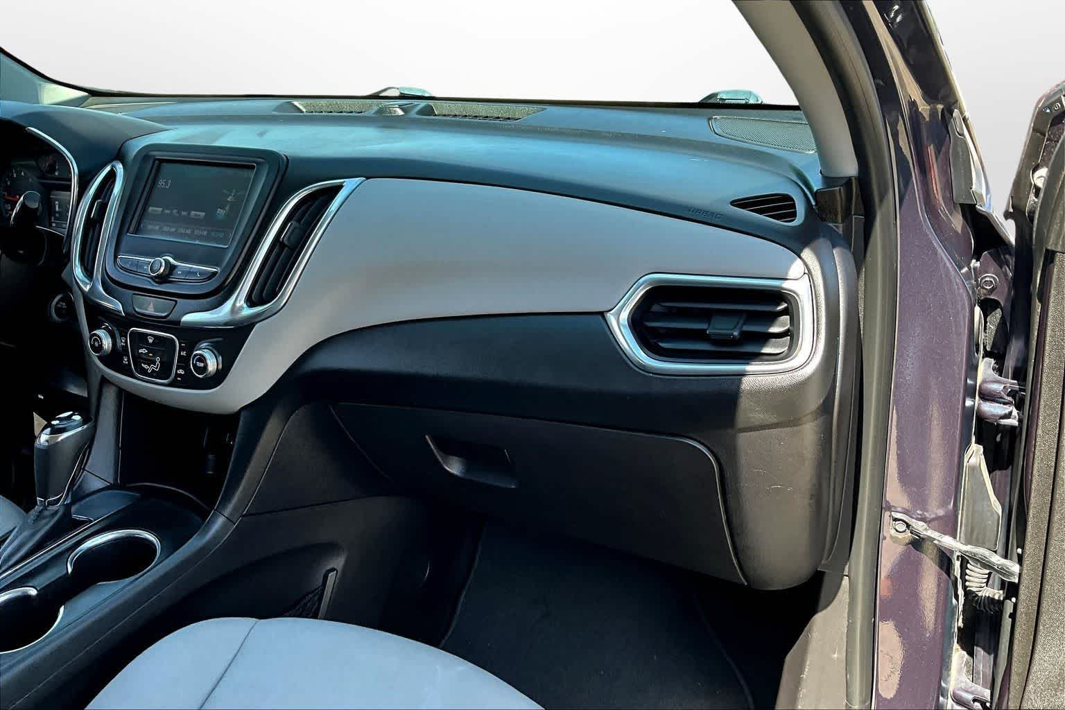 Thumbnail: 2018 Chevrolet Equinox - 15