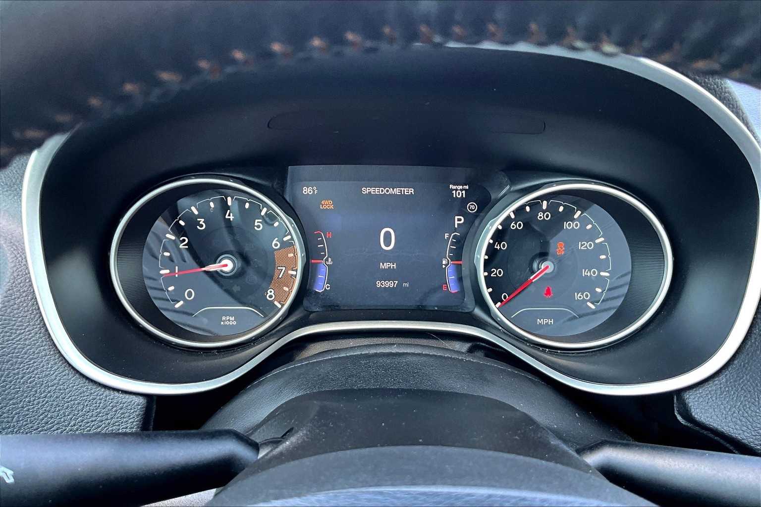 Thumbnail: 2018 Jeep Compass - 21