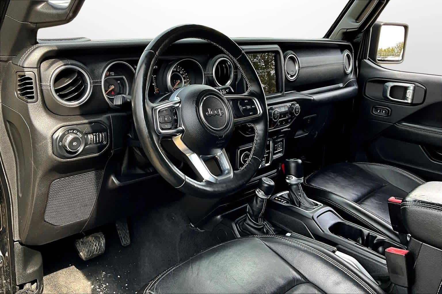 Thumbnail: 2018 Jeep Wrangler - 12
