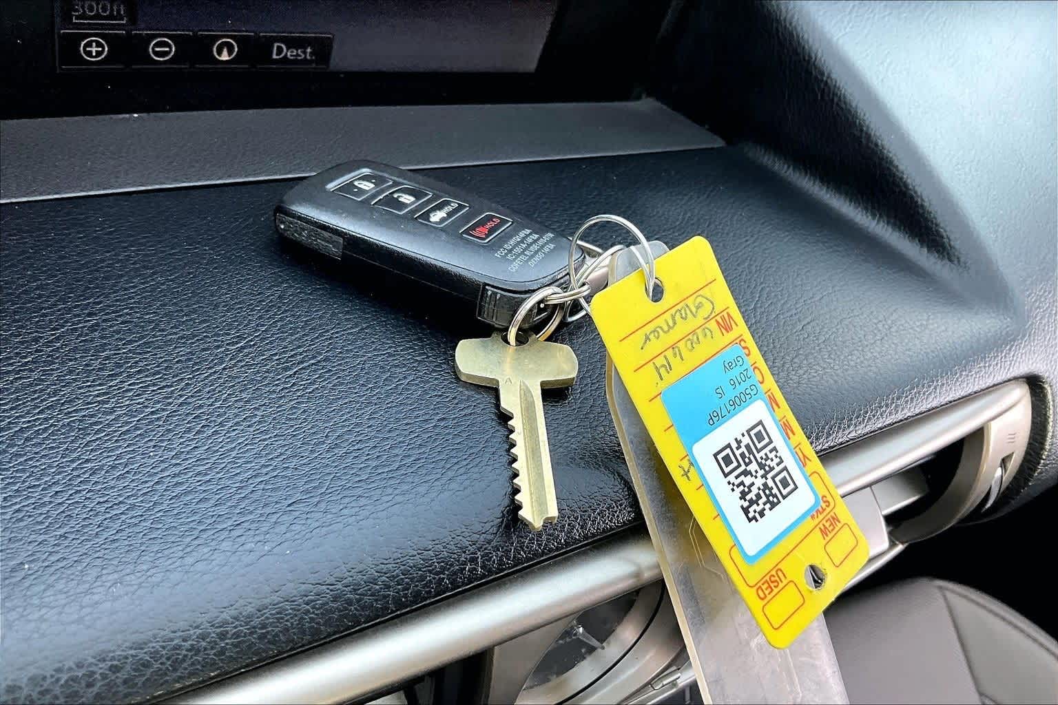 Thumbnail: 2016 Lexus IS - 9