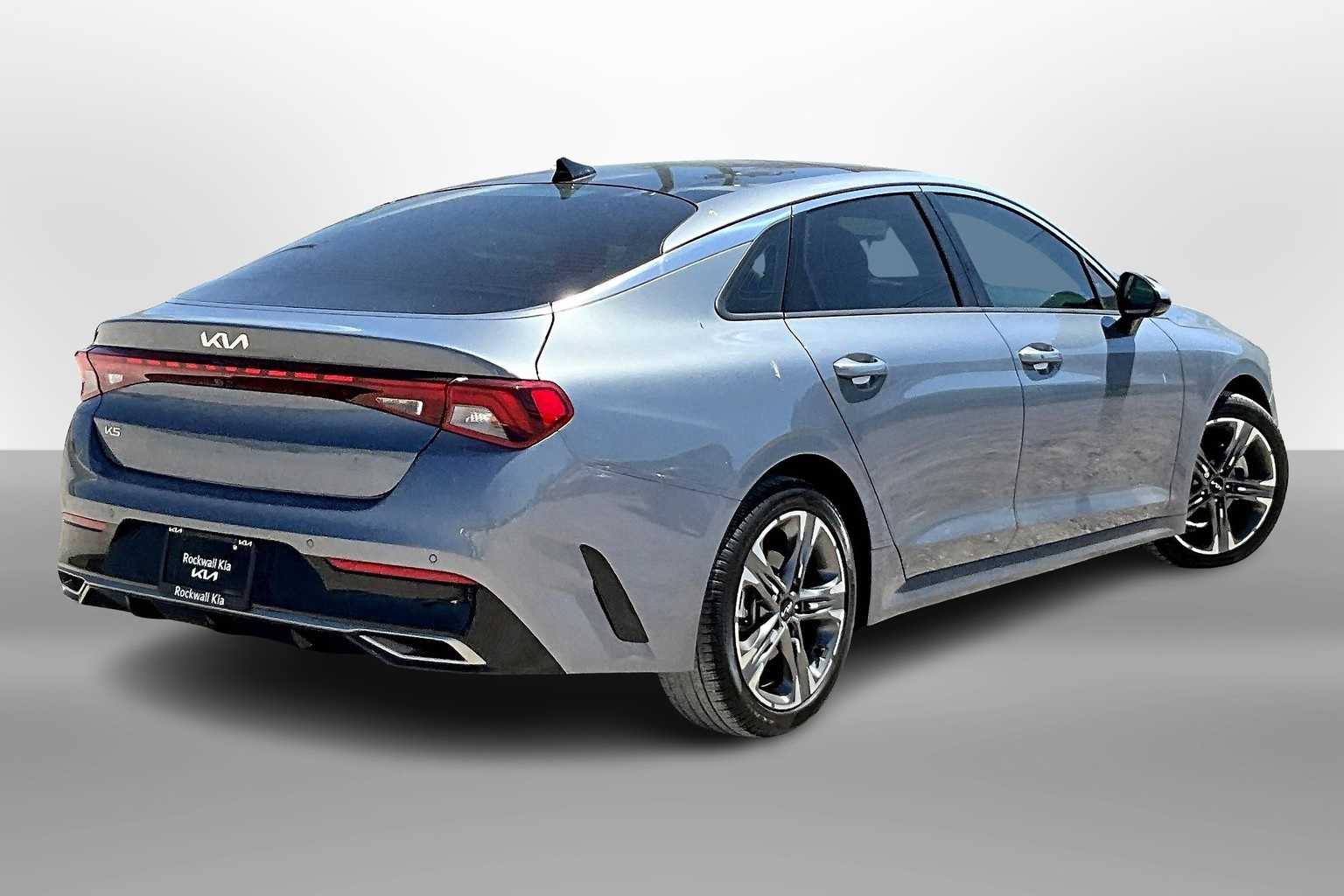 Thumbnail: 2023 Kia K5 - 2