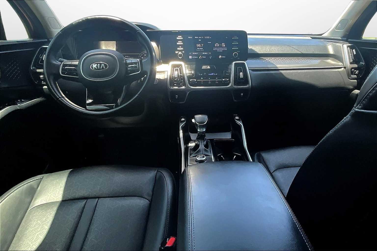 Thumbnail: 2021 Kia Sorento - 27